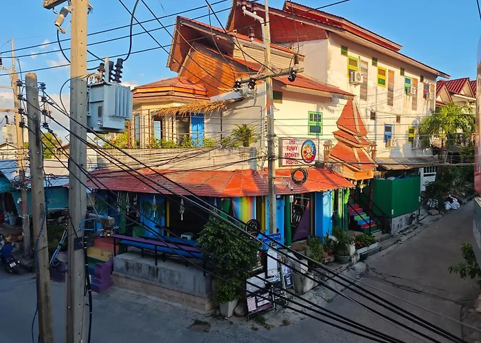 The Funky Monkey Hostel - 18 To 40 Years Old Only