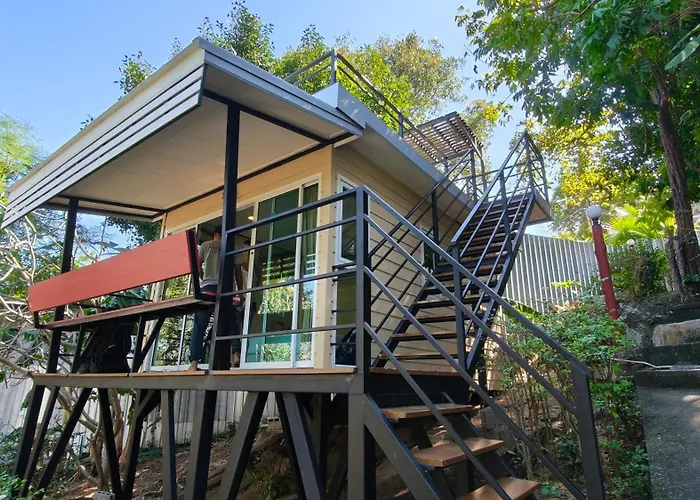 Hill Zone Home Stay By Little Paradise