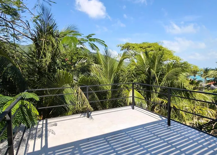 Hill Zone Home Stay By Little Paradise
