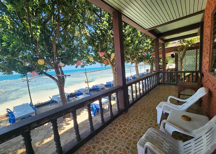 Coral Resort & Bungalows